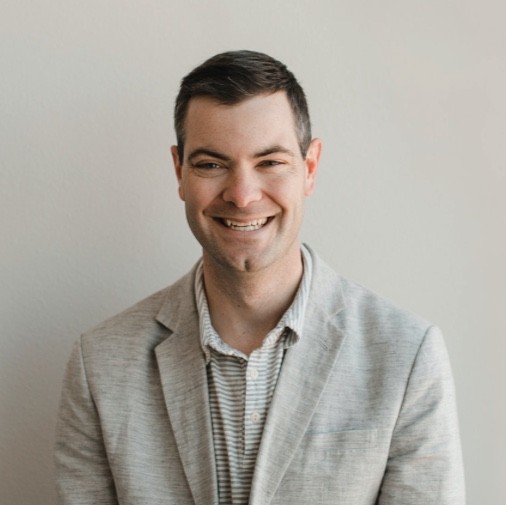 Headshot of Mark Murray